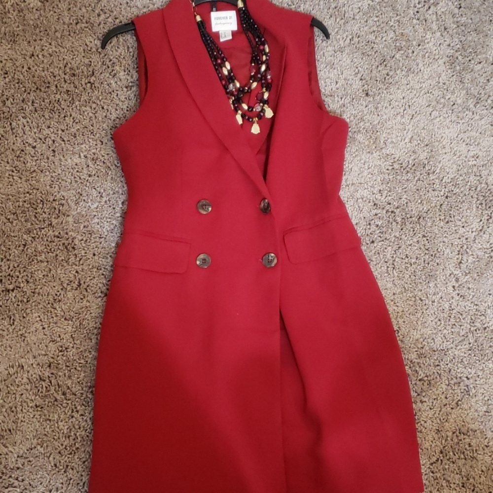Dress - Picture 2 of 3